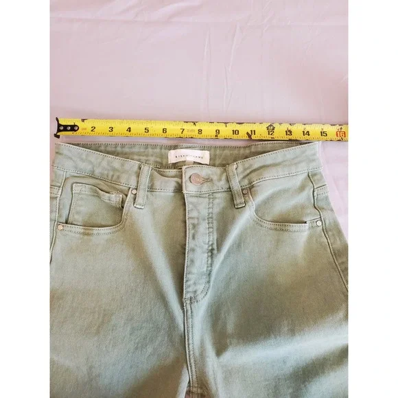 RISEN JEANS Women Size 11 Sage Green Wide Leg Cargo High Rise Distressed Hem - Picture 2 of 16